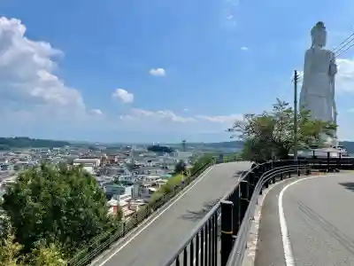 韮崎平和観音(山梨県)