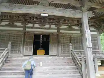 多田寺の本殿・本堂