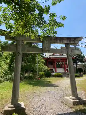 諏訪神社の鳥居