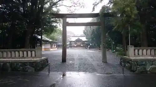 氷上姉子神社（熱田神宮摂社）の鳥居