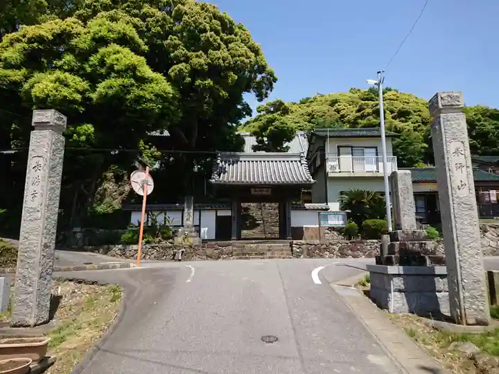 長満寺の山門・神門