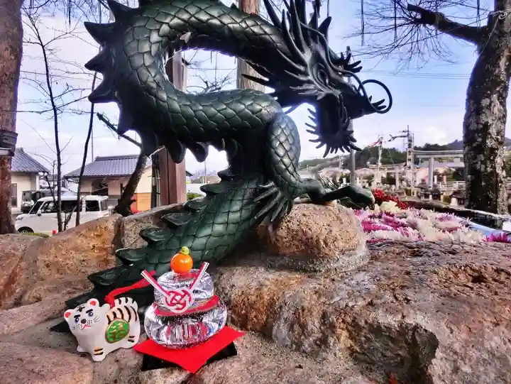 立志神社の手水舎