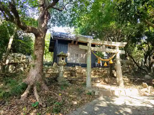 白山神社の鳥居