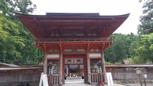 日吉大社の山門