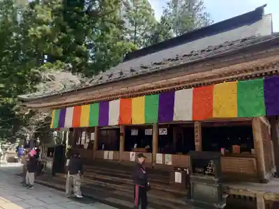 高野山金剛峯寺奥の院(和歌山県)