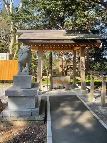 尻岸内八幡神社の手水舎