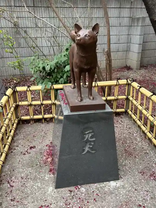 蔵前神社の{uncategorized: "未分類", other: "その他", undefined: "問題あり", building: "その他建物", grave: "お墓", sacred_gate: "鳥居", guardian: "狛犬", statue: "像", buddha: "仏像", history: "歴史", nature: "自然", garden: "庭園", animal: "動物", pagoda: "塔", temizu: "手水舎", mountain_gate: "山門・神門", sanctuary: "本殿・本堂", subordinate: "末社・摂社", art: "芸術", scenery: "景色", jizo: "地蔵", ema: "絵馬", goshuin: "御朱印", omikuji: "おみくじ", items: "授与品その他", amulet: "お守り", goshuincho: "御朱印帳", eats: "食事", festival: "お祭り", votive_dance: "神楽", shichigosan: "七五三参", wedding: "結婚式", experience: "体験その他", initially: "初詣", around: "周辺", anti_infection: "感染症対策"}