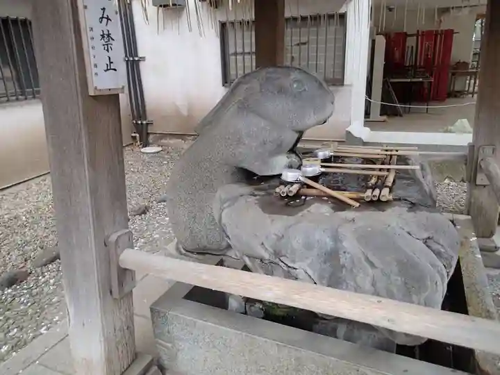 調神社の手水舎