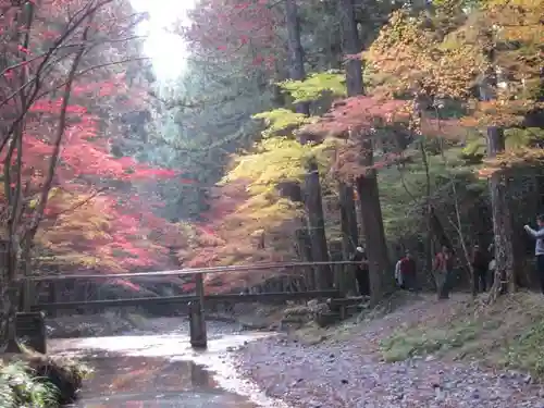 小國神社の庭園