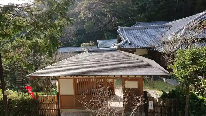 岩殿寺の本殿・本堂