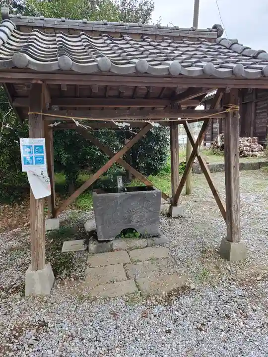 網戸神社の手水舎