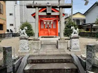正一位原市場稲荷大明神の{uncategorized: "未分類", other: "その他", undefined: "問題あり", building: "その他建物", grave: "お墓", sacred_gate: "鳥居", guardian: "狛犬", statue: "像", buddha: "仏像", history: "歴史", nature: "自然", garden: "庭園", animal: "動物", pagoda: "塔", temizu: "手水舎", mountain_gate: "山門・神門", sanctuary: "本殿・本堂", subordinate: "末社・摂社", art: "芸術", scenery: "景色", jizo: "地蔵", ema: "絵馬", goshuin: "御朱印", omikuji: "おみくじ", items: "授与品その他", amulet: "お守り", goshuincho: "御朱印帳", eats: "食事", festival: "お祭り", votive_dance: "神楽", shichigosan: "七五三参", wedding: "結婚式", experience: "体験その他", initially: "初詣", around: "周辺", anti_infection: "感染症対策"}