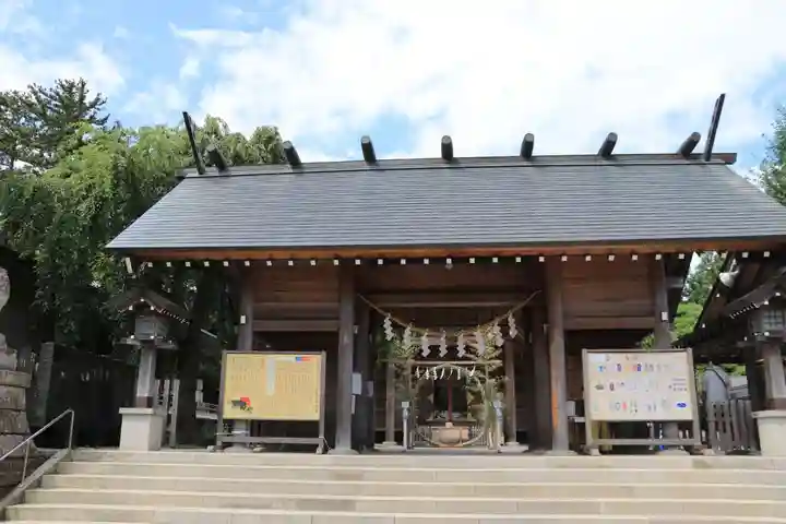 開成山大神宮の山門・神門