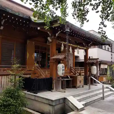 鎧神社の本殿・本堂