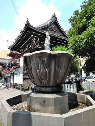 大須観音 （北野山真福寺宝生院）の手水舎