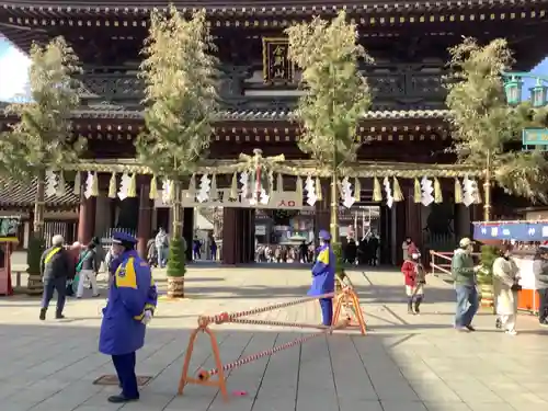 川崎大師（平間寺）の山門