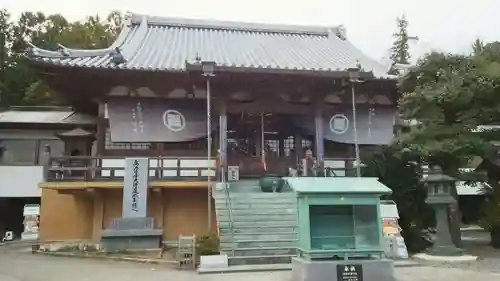 十楽寺の本殿・本堂