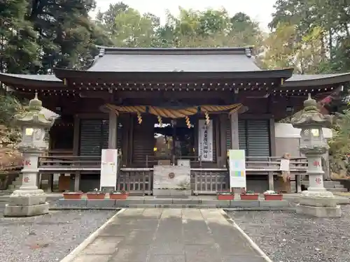 中氷川神社の本殿