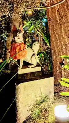 五十稲荷神社(栄寿稲荷神社)の狛犬