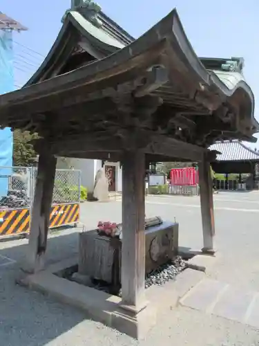 成田山川越別院の手水舎