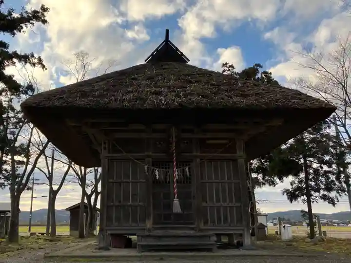 鞍掛神社(新潟県)