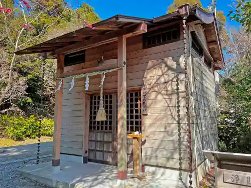 赤尾渋垂郡辺神社の末社