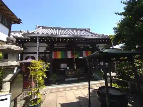 常性寺の本殿