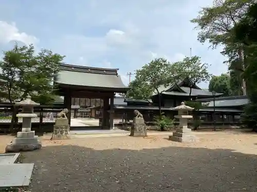 須賀神社の山門