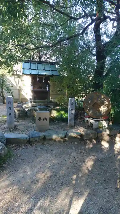 萱津神社の末社・摂社