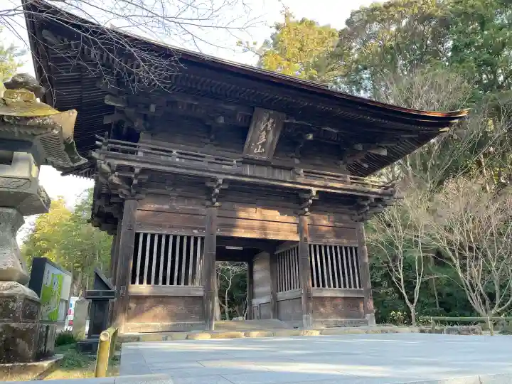 尊永寺の{uncategorized: "未分類", other: "その他", undefined: "問題あり", building: "その他建物", grave: "お墓", sacred_gate: "鳥居", guardian: "狛犬", statue: "像", buddha: "仏像", history: "歴史", nature: "自然", garden: "庭園", animal: "動物", pagoda: "塔", temizu: "手水舎", mountain_gate: "山門・神門", sanctuary: "本殿・本堂", subordinate: "末社・摂社", art: "芸術", scenery: "景色", jizo: "地蔵", ema: "絵馬", goshuin: "御朱印", omikuji: "おみくじ", items: "授与品その他", amulet: "お守り", goshuincho: "御朱印帳", eats: "食事", festival: "お祭り", votive_dance: "神楽", shichigosan: "七五三参", wedding: "結婚式", experience: "体験その他", initially: "初詣", around: "周辺", anti_infection: "感染症対策"}