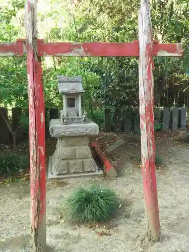 島護産泰神社の末社・摂社
