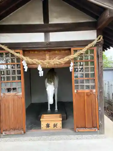 小垣江神明神社の{uncategorized: "未分類", other: "その他", undefined: "問題あり", building: "その他建物", grave: "お墓", sacred_gate: "鳥居", guardian: "狛犬", statue: "像", buddha: "仏像", history: "歴史", nature: "自然", garden: "庭園", animal: "動物", pagoda: "塔", temizu: "手水舎", mountain_gate: "山門・神門", sanctuary: "本殿・本堂", subordinate: "末社・摂社", art: "芸術", scenery: "景色", jizo: "地蔵", ema: "絵馬", goshuin: "御朱印", omikuji: "おみくじ", items: "授与品その他", amulet: "お守り", goshuincho: "御朱印帳", eats: "食事", festival: "お祭り", votive_dance: "神楽", shichigosan: "七五三参", wedding: "結婚式", experience: "体験その他", initially: "初詣", around: "周辺", anti_infection: "感染症対策"}