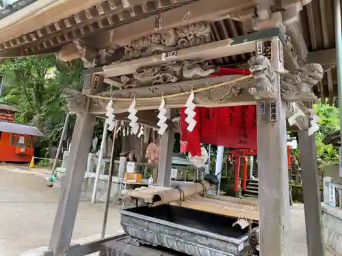 海南神社の手水舎