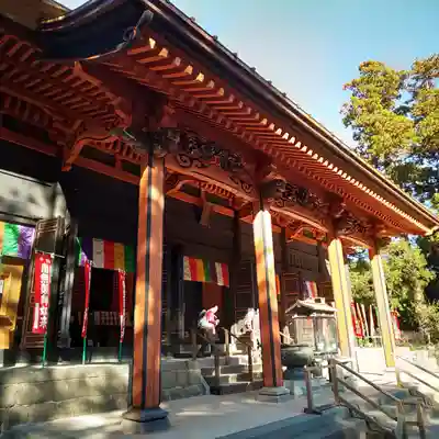 宝城坊の本殿・本堂