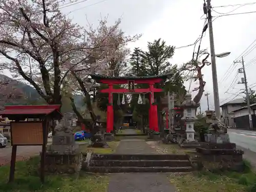 北東本宮小室浅間神社(山梨県)