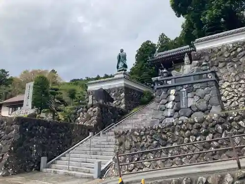 円実寺(山梨県)