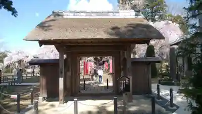 六地蔵寺の山門・神門