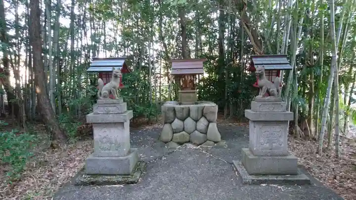 伊冨利部神社の末社・摂社