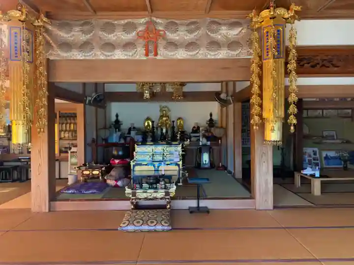 徳蔵寺の本殿・本堂