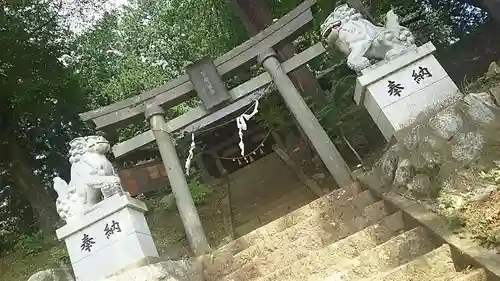 若宮八幡神社の鳥居