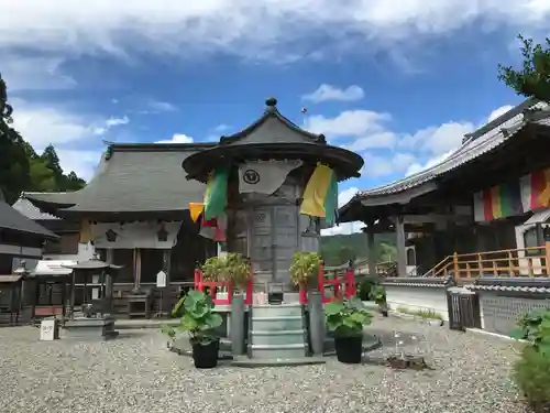 岩本寺の建物その他