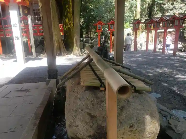 椿岸神社の手水舎