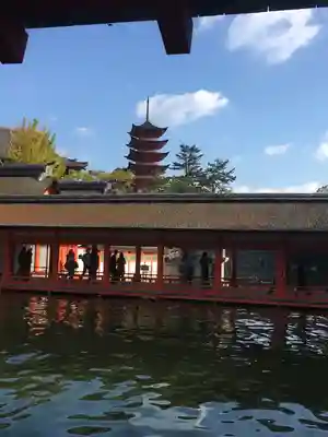 厳島神社(広島県)