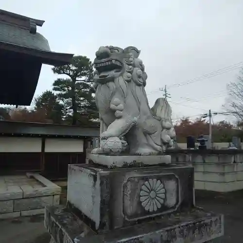 妙法寺(金色不動尊)の狛犬