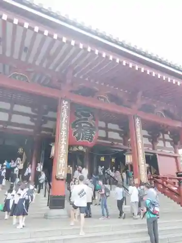 浅草寺の本殿