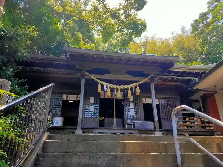 大浦諏訪神社の本殿・本堂