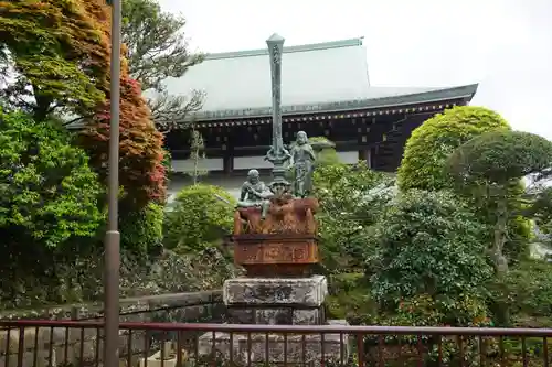 成田山新勝寺の像