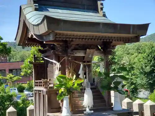 王子神社の末社