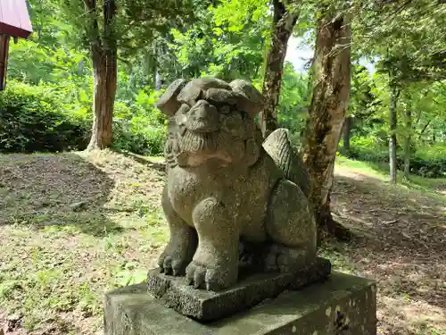 金山神社の狛犬