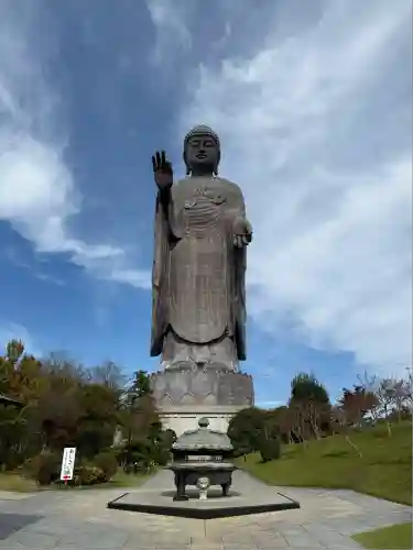 東本願寺本廟 牛久浄苑（牛久大仏）(茨城県)